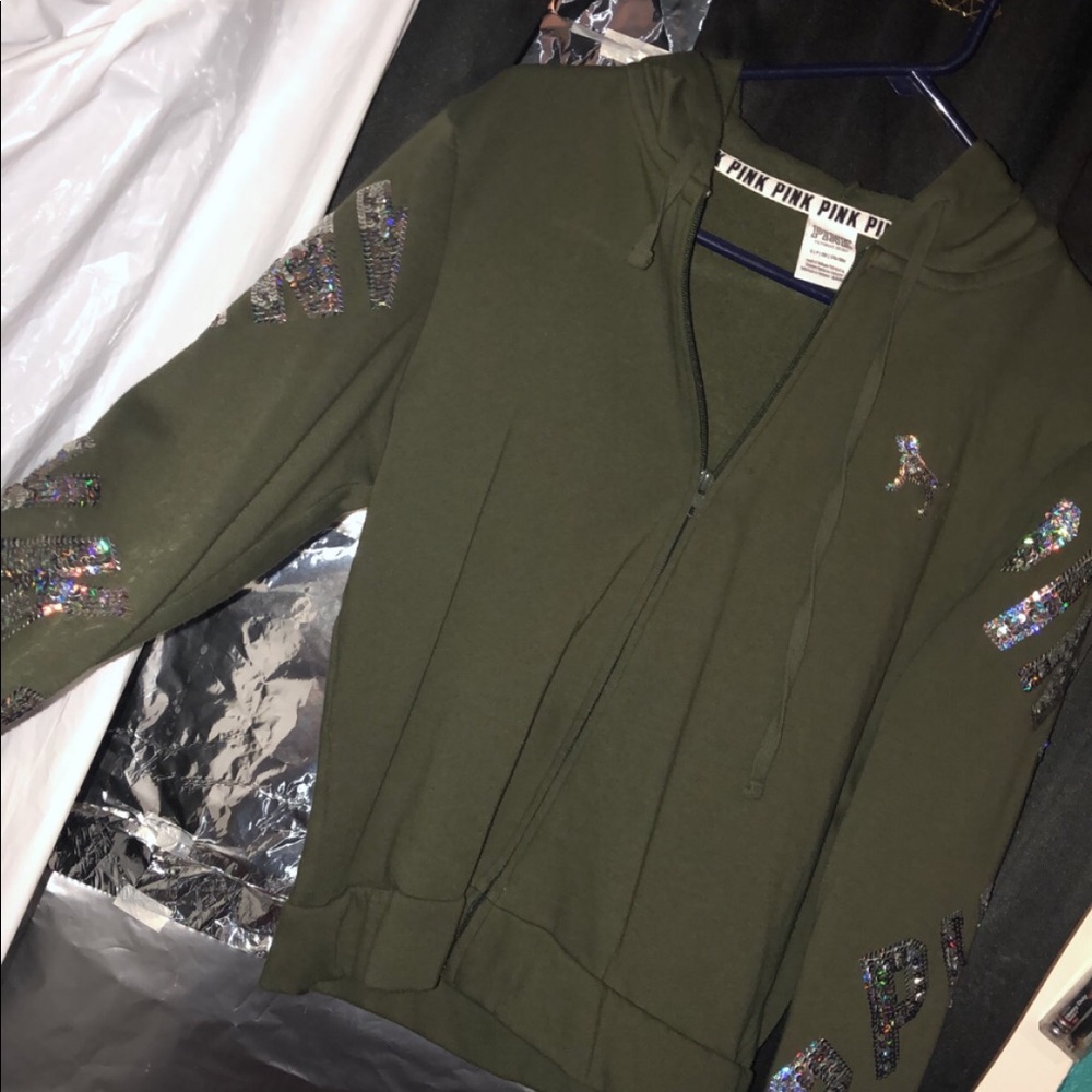 Jacket VS